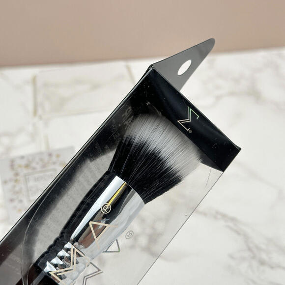 Sigma Beauty Sigma F53 Air Contour / Blush Brush - Picture 2 of 3